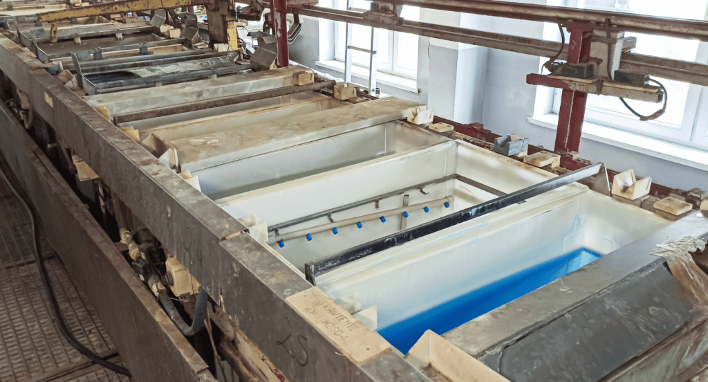 Anodizing vs Electroplating: What's the Difference? 2